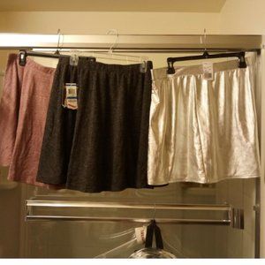 three skater skirts xl new with tags silver raspberry heather grey nwt